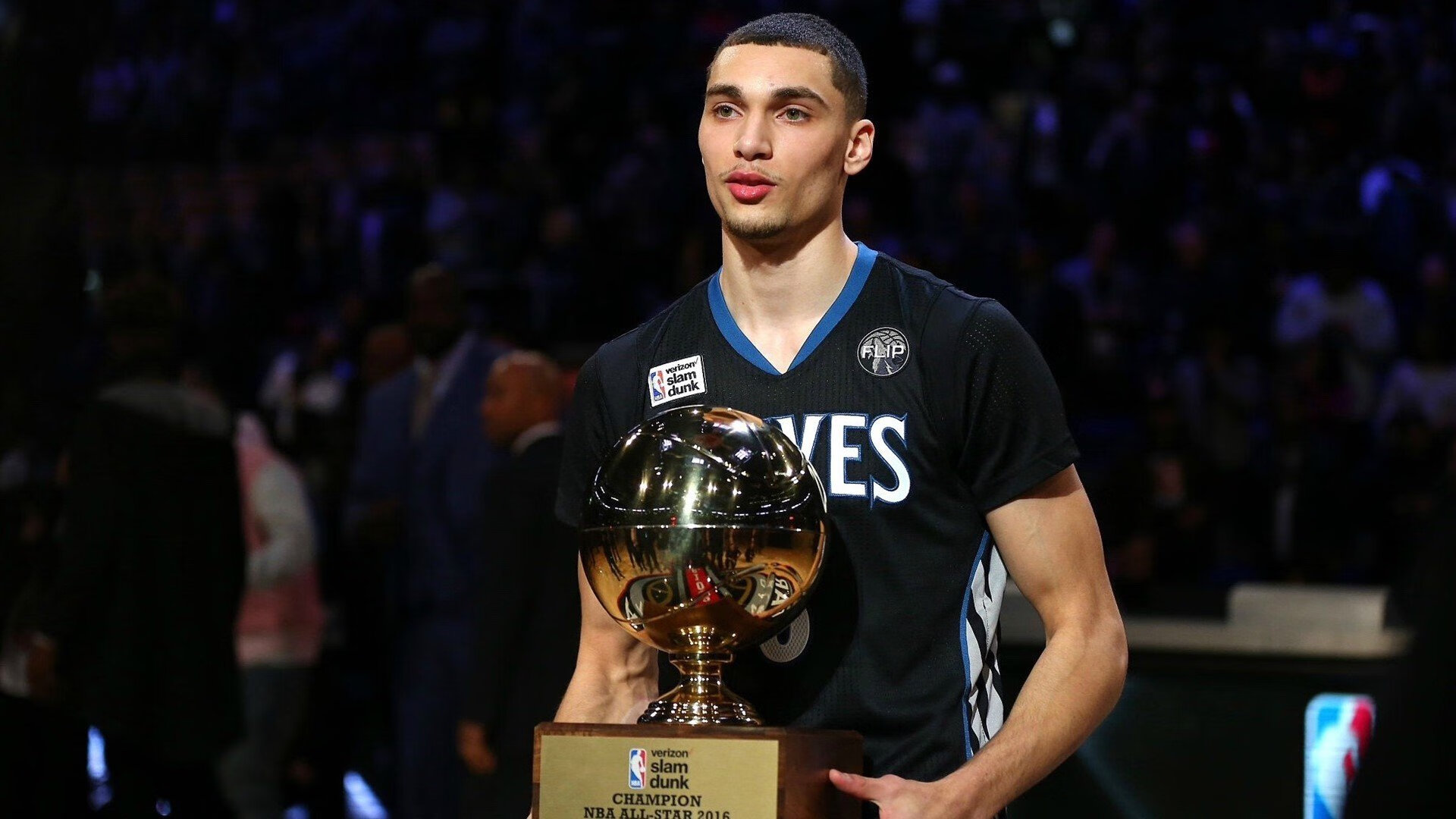 开云官方网站-恩多耶-布鲁阿尔决赛精彩瞬间成为焦点，多恩布什